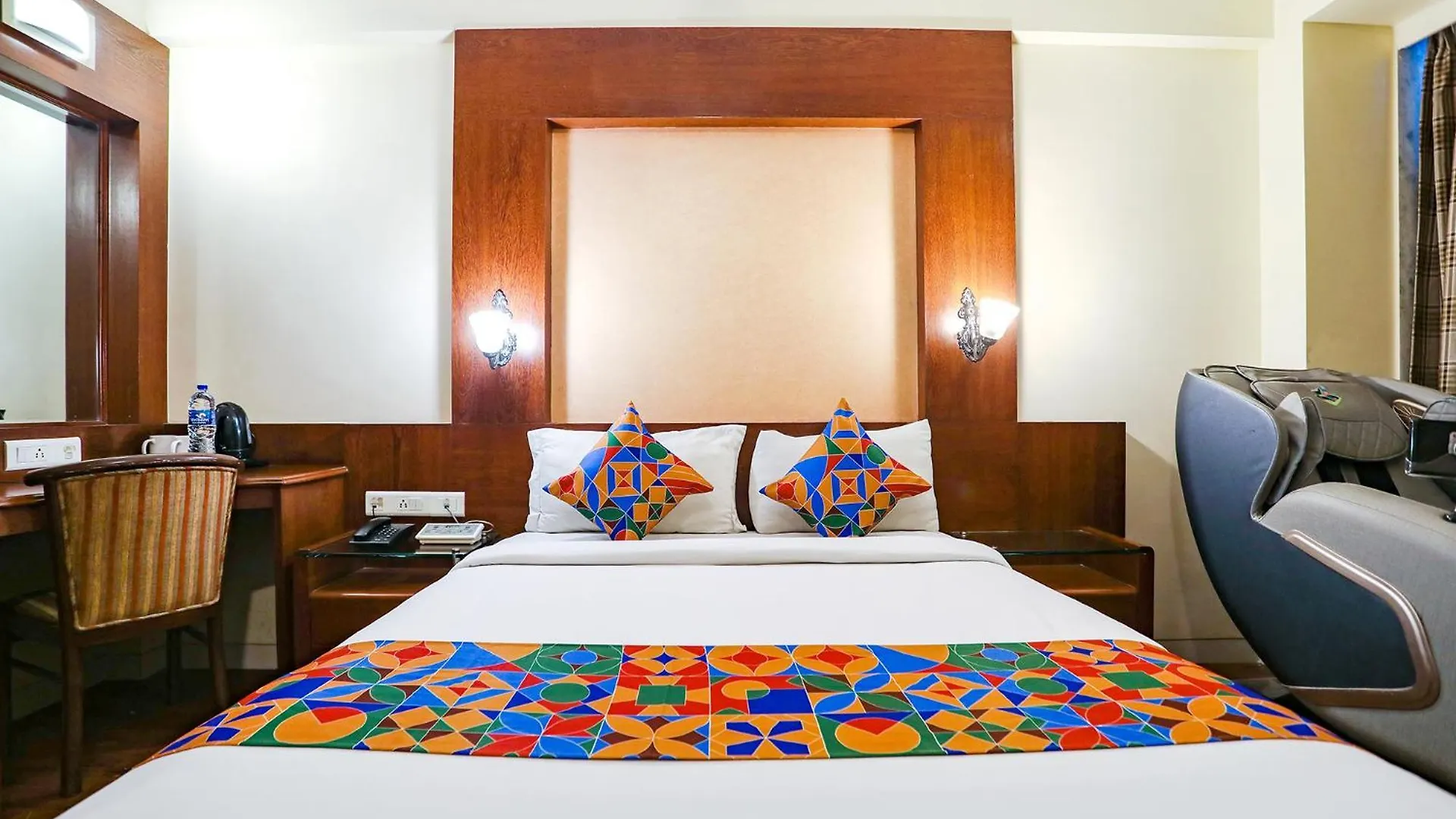 *** Hotel Fabhotel Shubhangan - Nr Bandra Gurgaon India