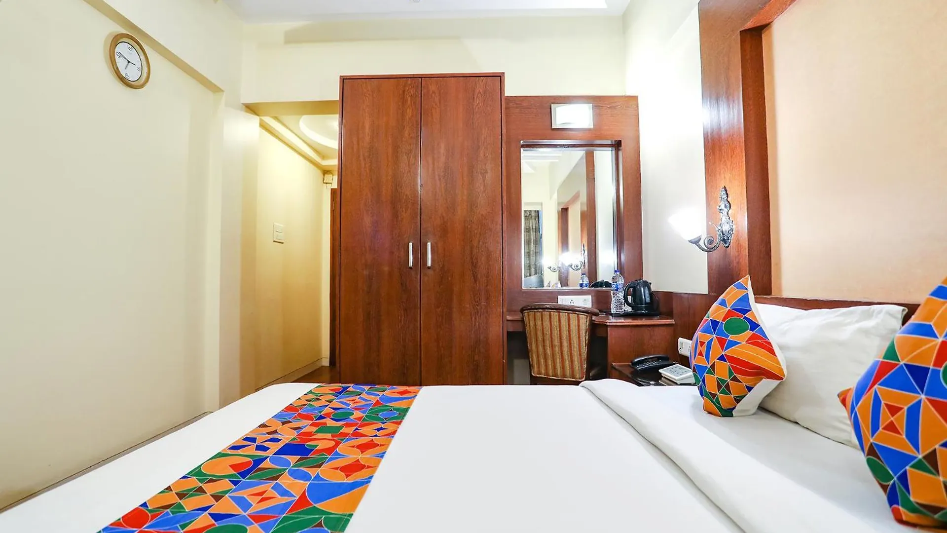 Fabhotel Shubhangan - Nr Bandra Βομβάη