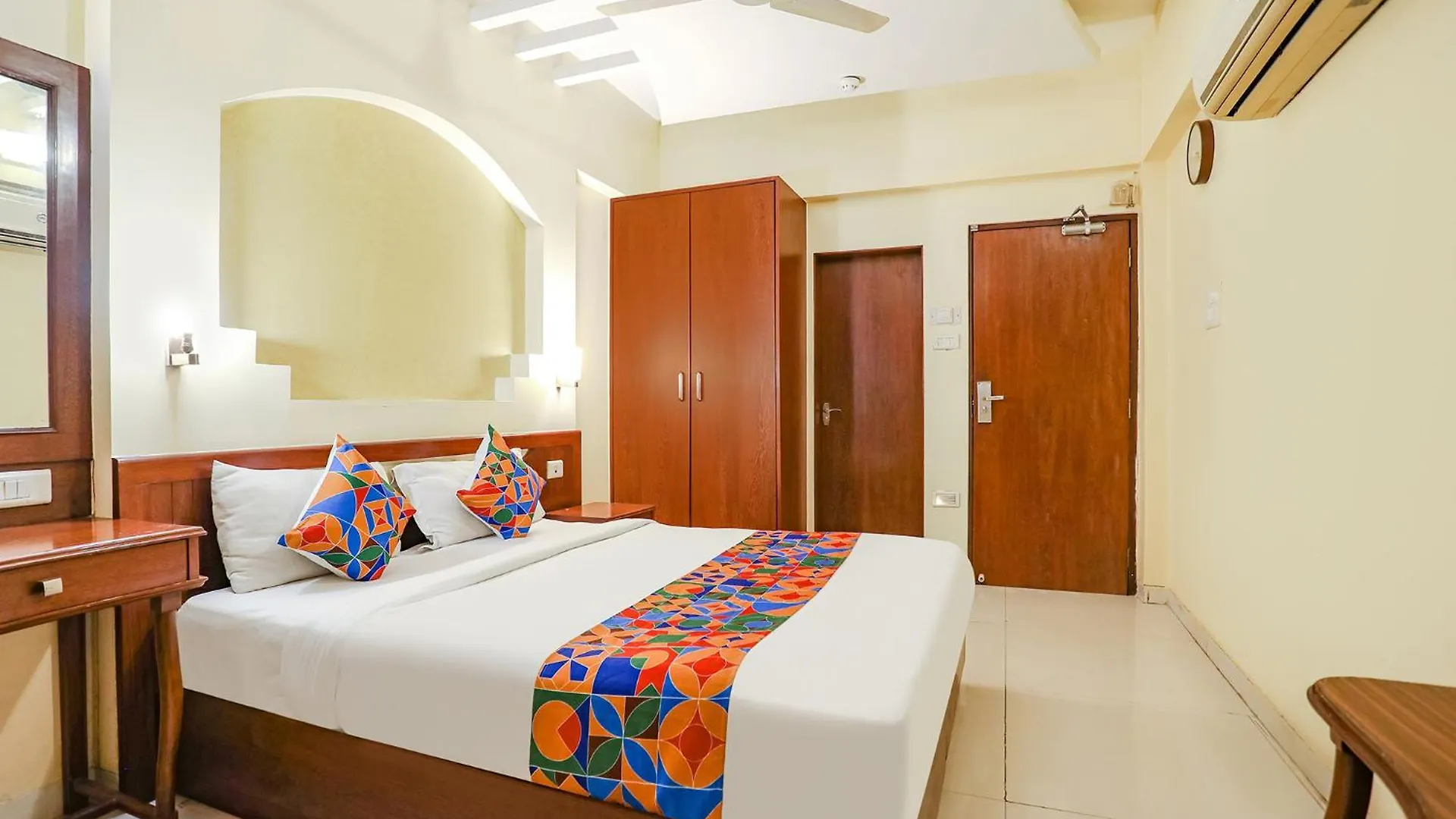 Hotel Fabhotel Shubhangan - Nr Bandra Gurgaon